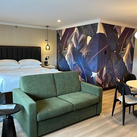 Sheraton Laval Hotel Kültér fotó