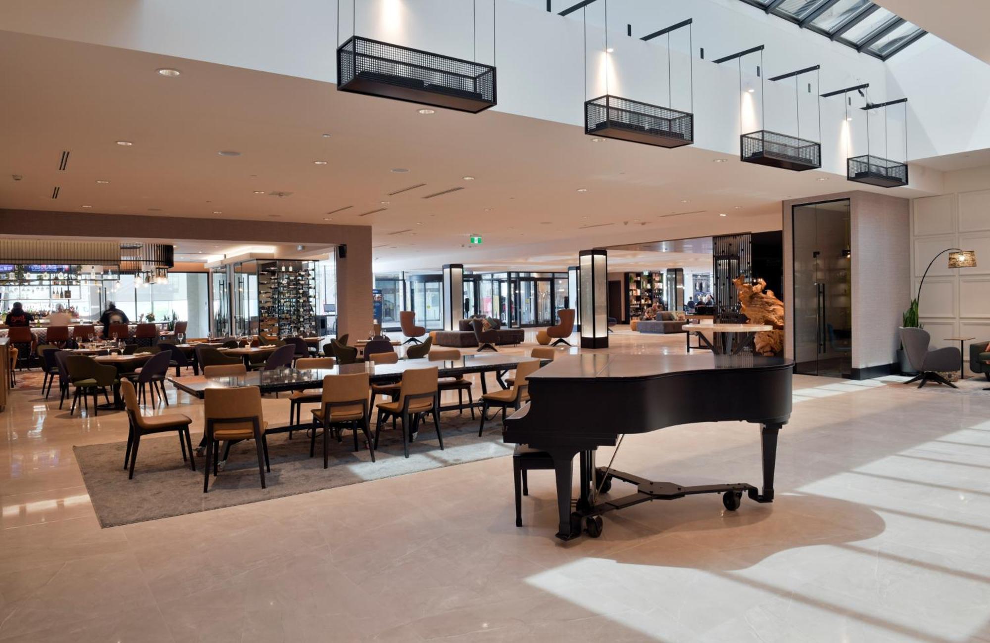 Sheraton Laval Hotel Kültér fotó