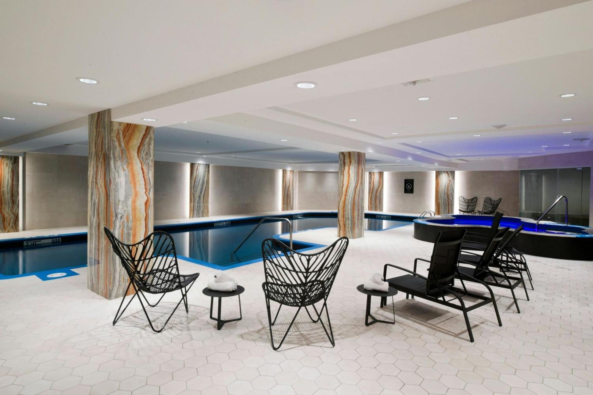 Sheraton Laval Hotel Kültér fotó