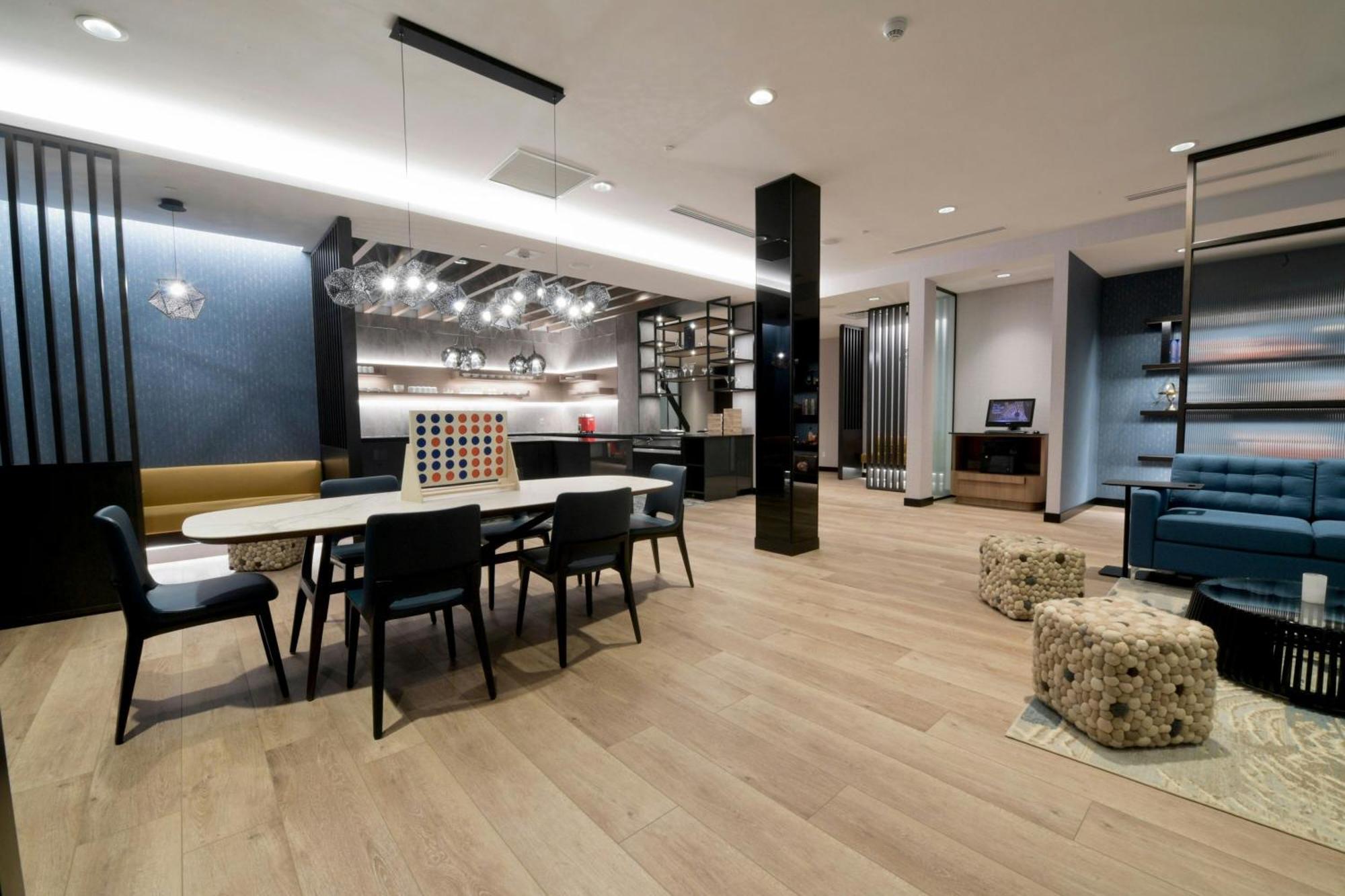 Sheraton Laval Hotel Kültér fotó